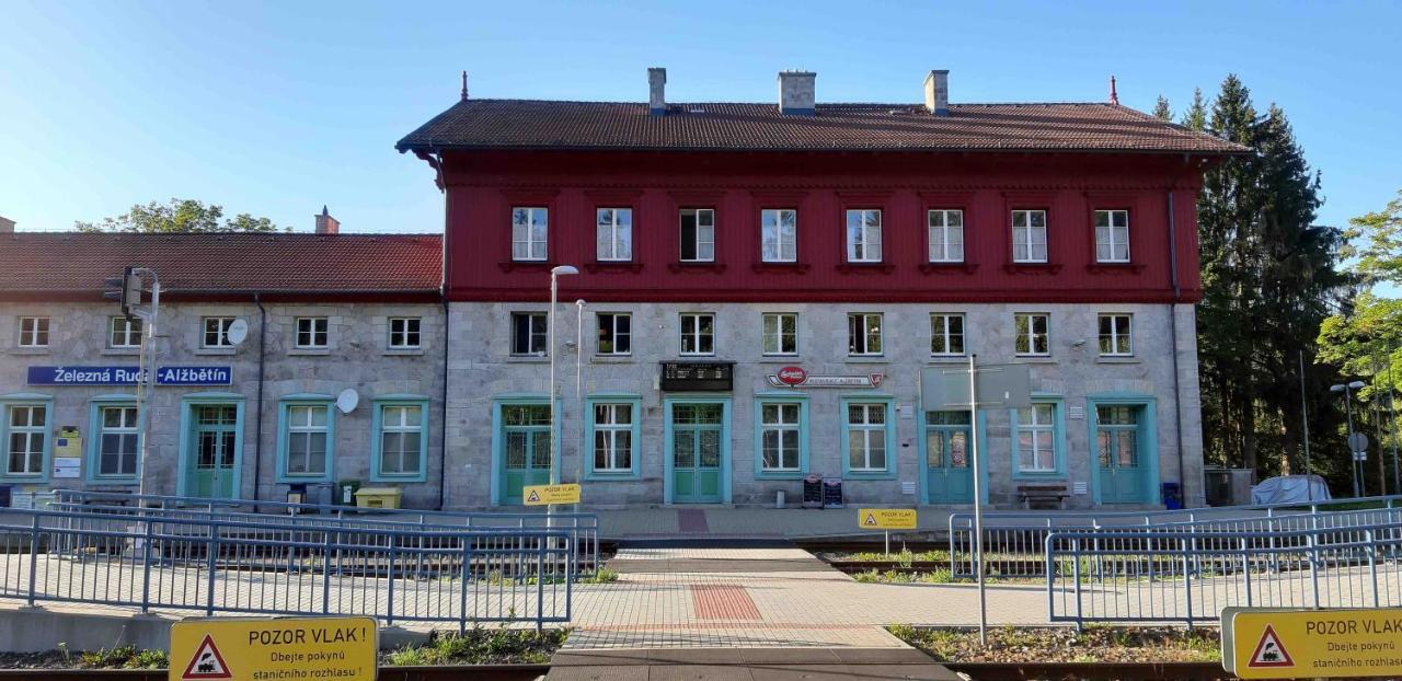 Dopravna Alžbětín Zelezna Ruda Exterior foto